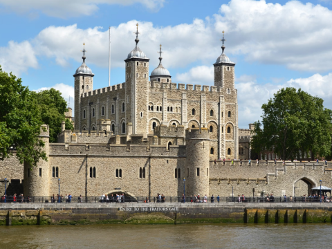 Tower of London | Sepura Radios Case Study | 2826 Ltd